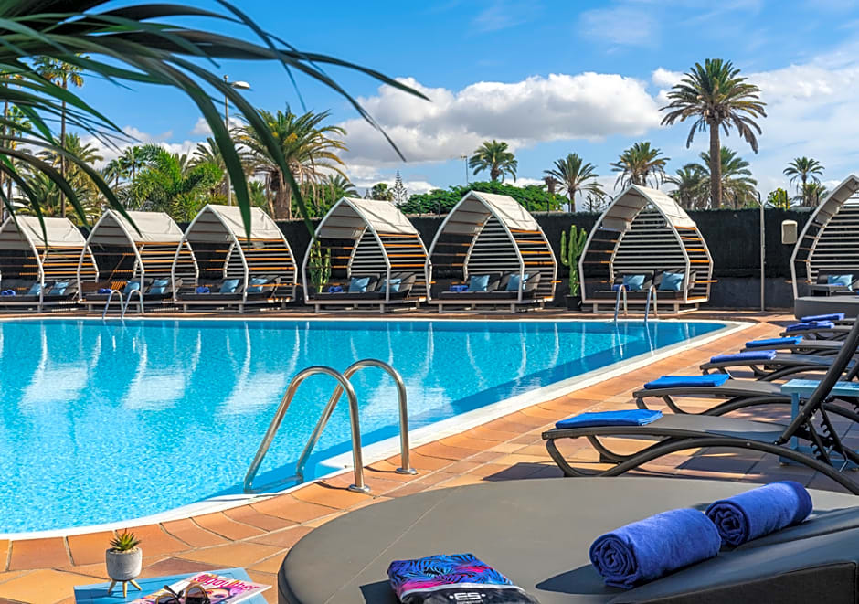 AxelBeach Maspalomas - Apartments and Lounge Club - Adults Only