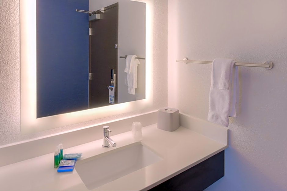 Holiday Inn Express Newberg - Wine Country by IHG