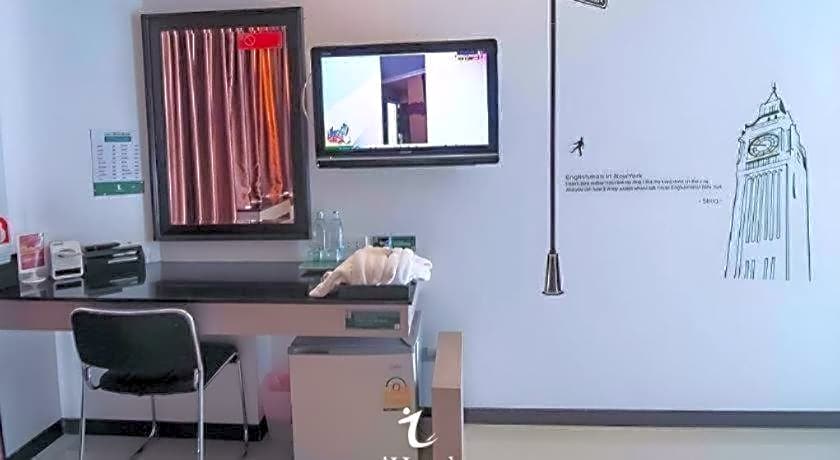 I Hotel