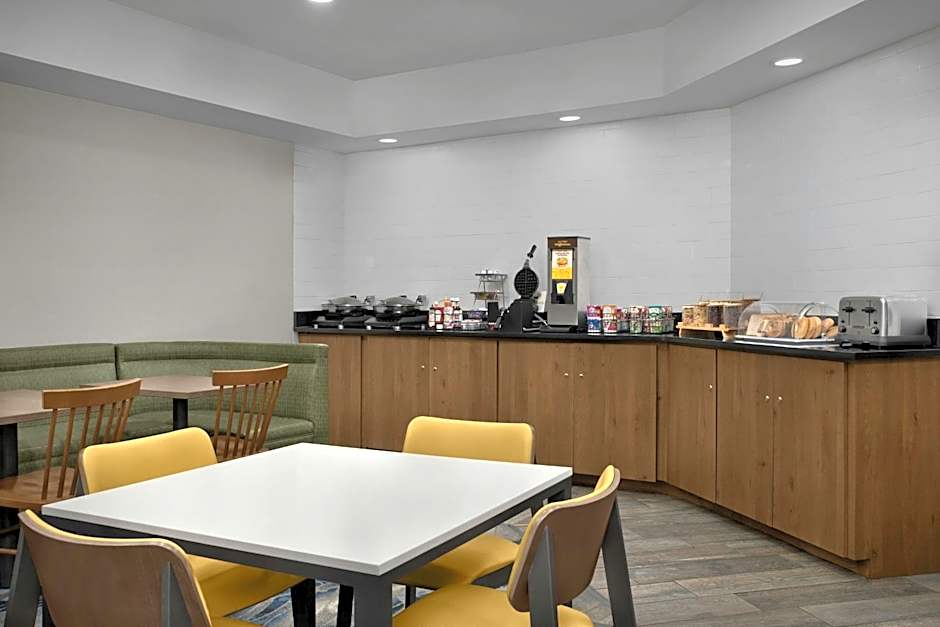 Fairfield Inn & Suites by Marriott Tampa North