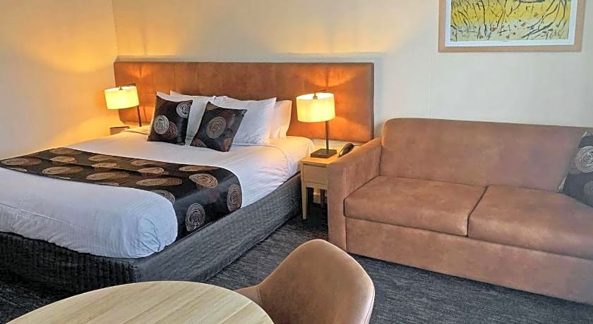 Comfort Hotel Adelaide Meridien