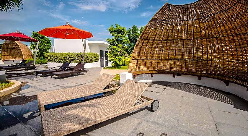 Stay @ Almas Puteri Harbour