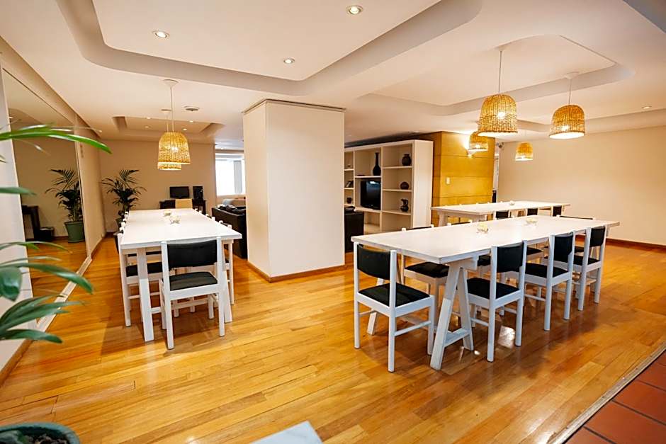 Loi Suites Esmeralda