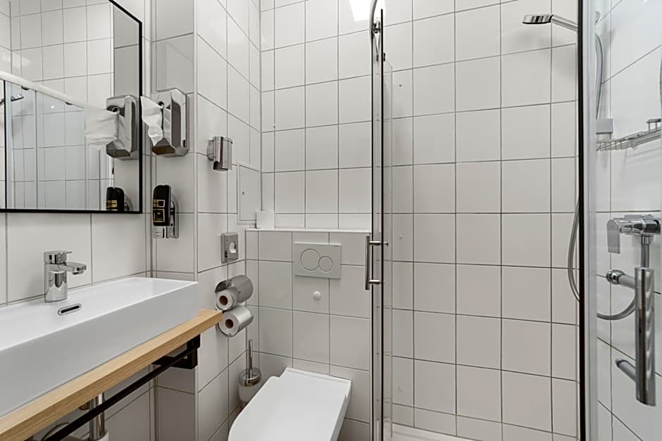 NEU - Sona Design Rooms - CITY CENTER -