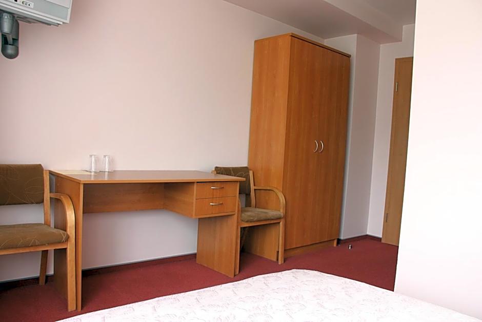 Hotel Madona