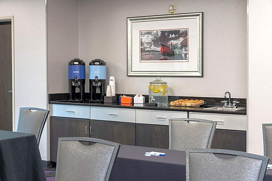 Holiday Inn Express & Suites Columbus - Polaris Parkway / COLUMBUS By IHG