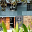 SORO Montevideo, Curio Collection by Hilton