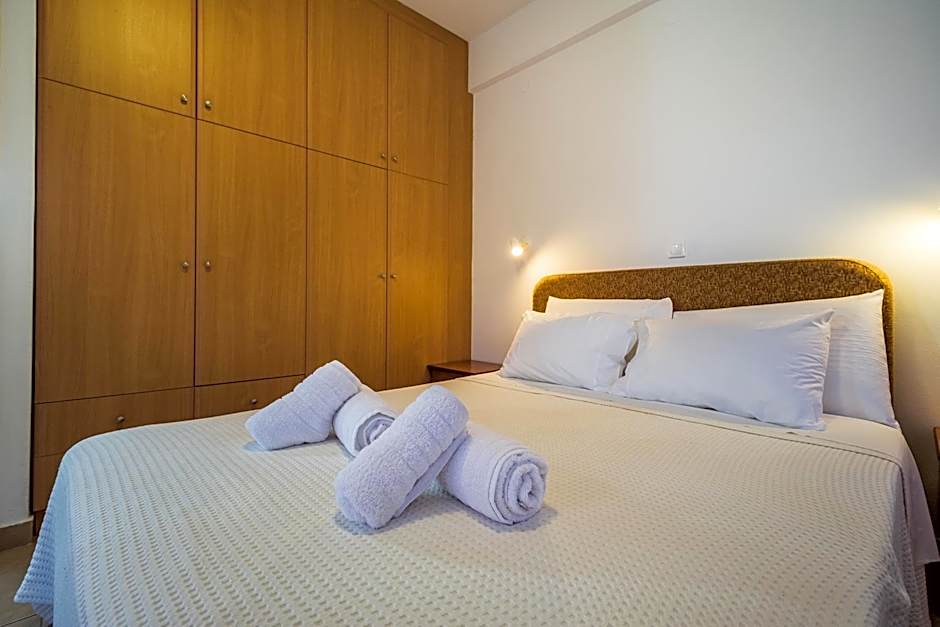 Romanos Beach Villas