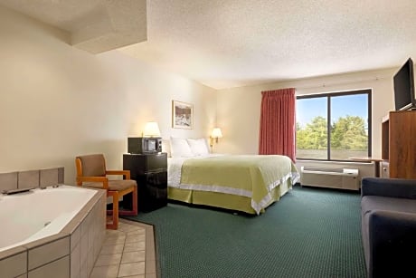 3 King Beds Suite Non-Smoking