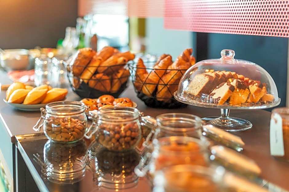 ibis Styles Lyon Meyzieu Arena Stadium