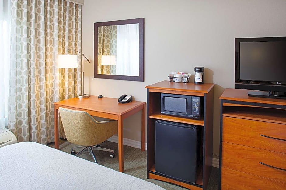 Hampton Inn By Hilton And Suites Lancaster