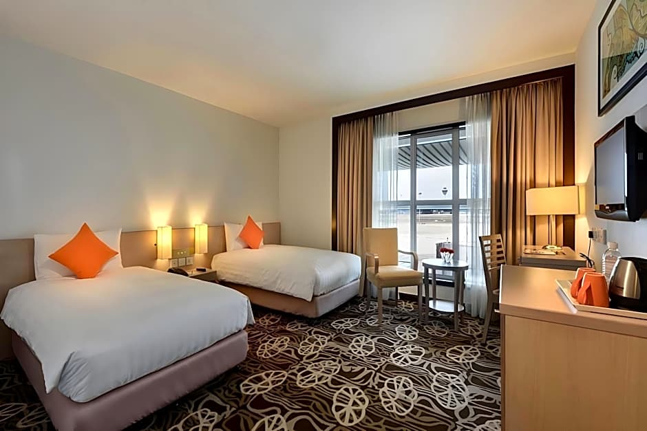 Sama-Sama Express KLIA Terminal 2 - Airside Transit Hotel