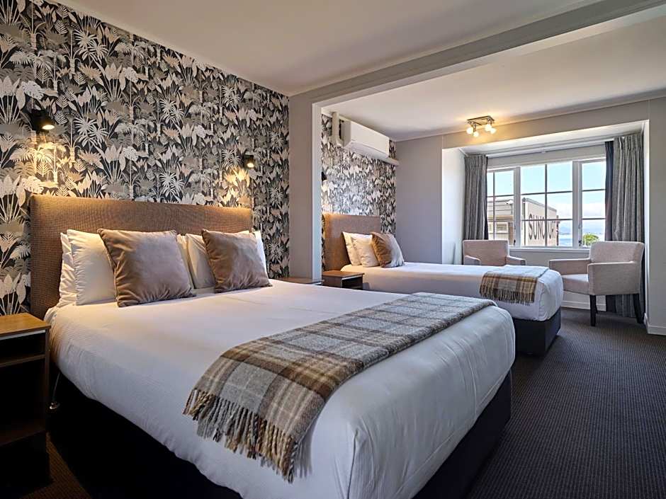 Suncourt Hotel & Conference Centre