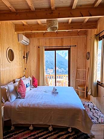 Superior Double or Twin Room with Mountain View