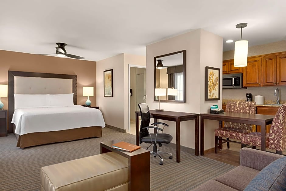 Photo 1 of 5 of Studio 1 King Bed, Mobility Accessible, Bathtub