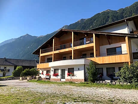 Alpenspitz Appartements - Garni - B&B