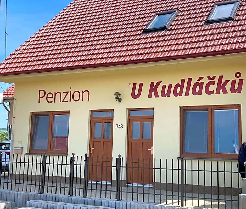 Apartmány s klimatizací - Penzion U Kudláčků Pouzdřany