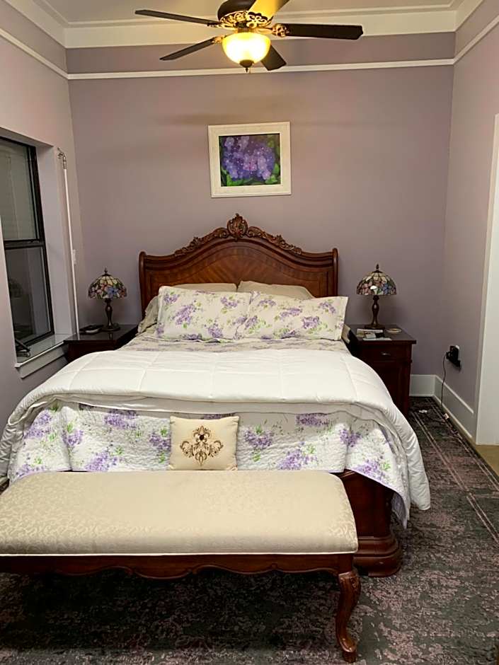 Bienvenue Mon Ami Bed and Breakfast