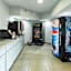 HomeTowne Studios by Red Roof San Antonio - SeaWorld Northwest