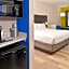 Holiday Inn Express & Suites Kansas City - Lees Summit By IHG