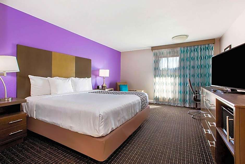 La Quinta Inn & Suites by Wyndham Pomona