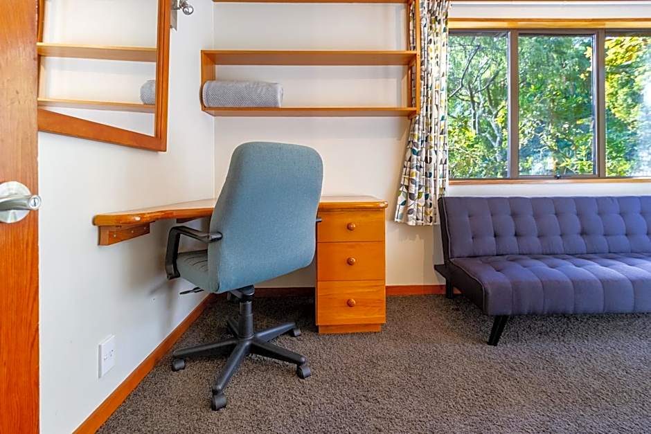 Sherwood Lodge 4-Bedroom Holiday Home with Spectacular Views