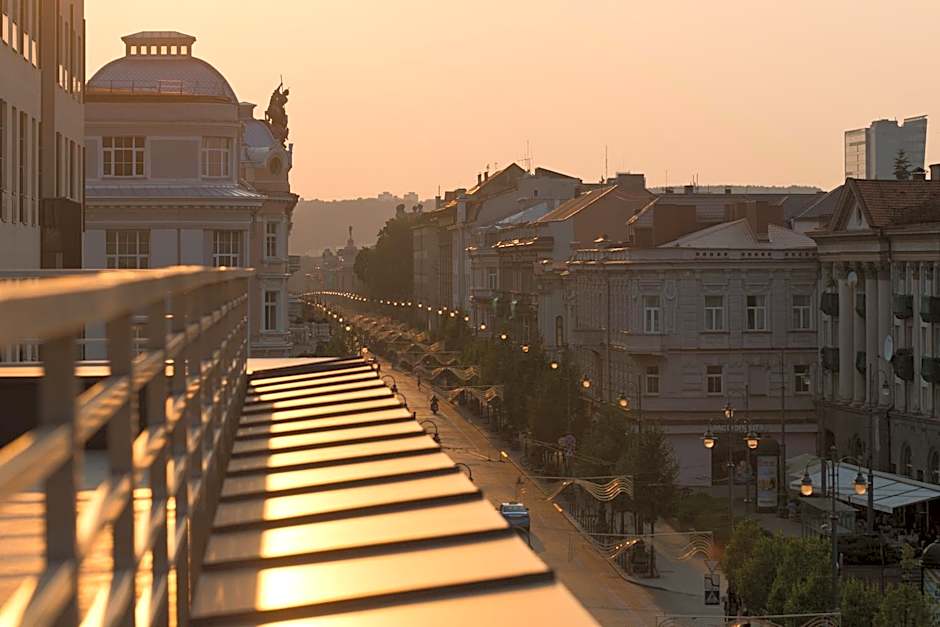 Congress Avenue Hotel