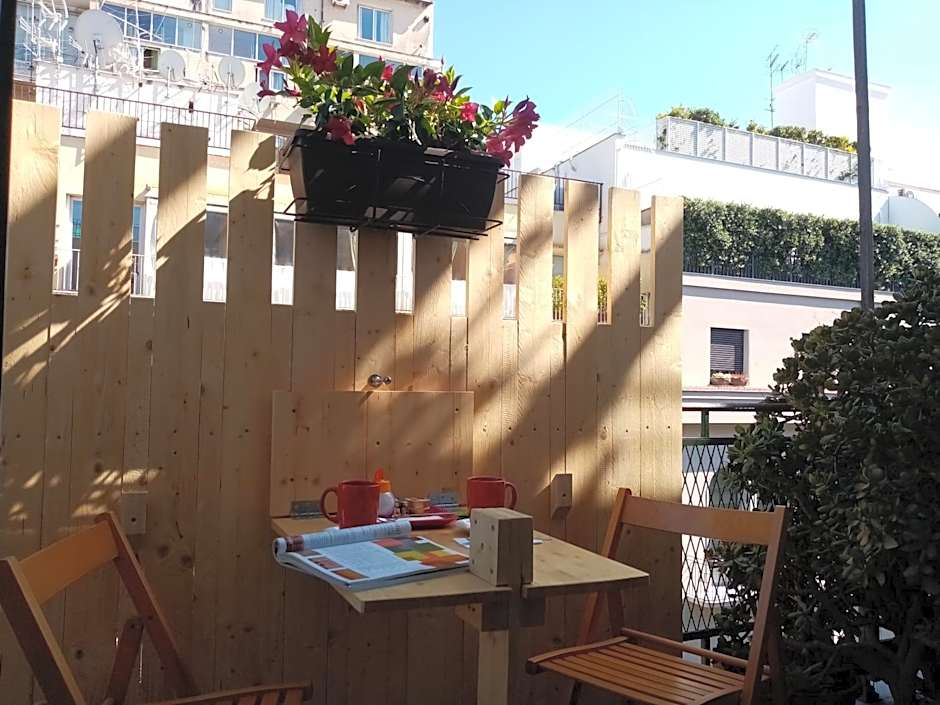 Ariston Petit Hotel