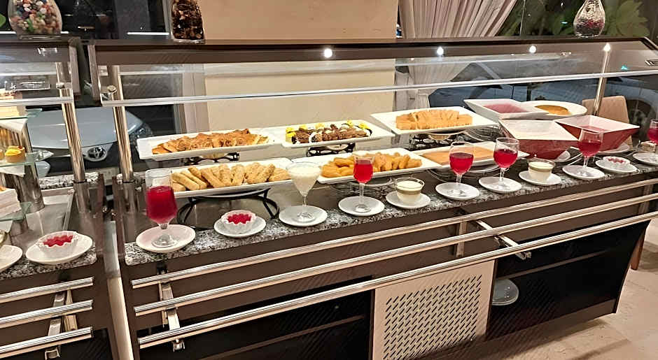 Naviti Warwick Al Khobar