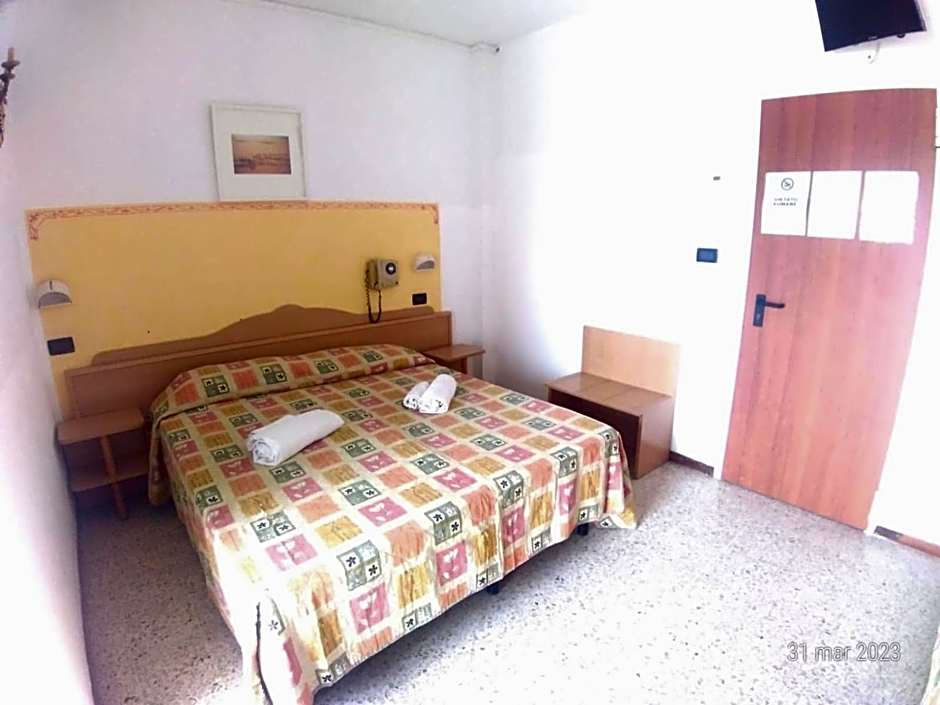 Hotel Rosy
