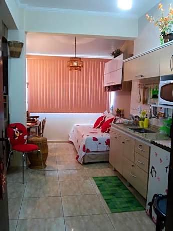 Apartment with Pool View