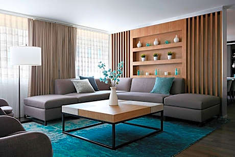 M Club lounge access, Presidential Suite, 1 King, High floor
