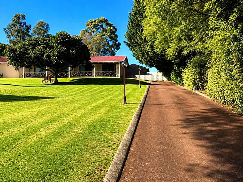 Karri Forest Motel