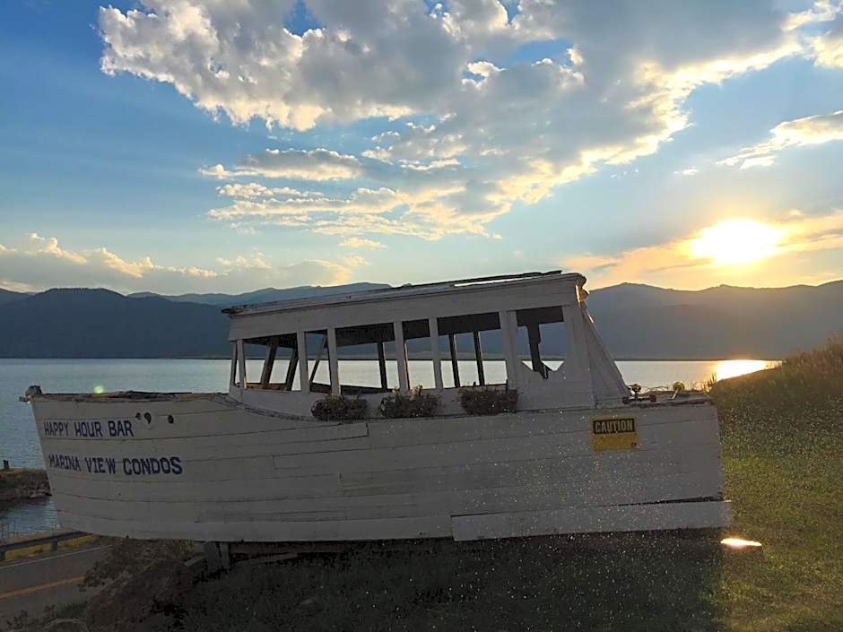 Lake View Suites
