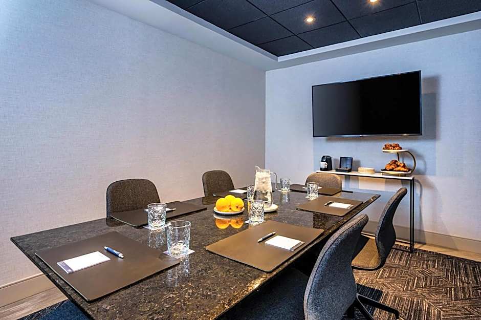 Hotel Royal William, an Ascend Collection Hotel