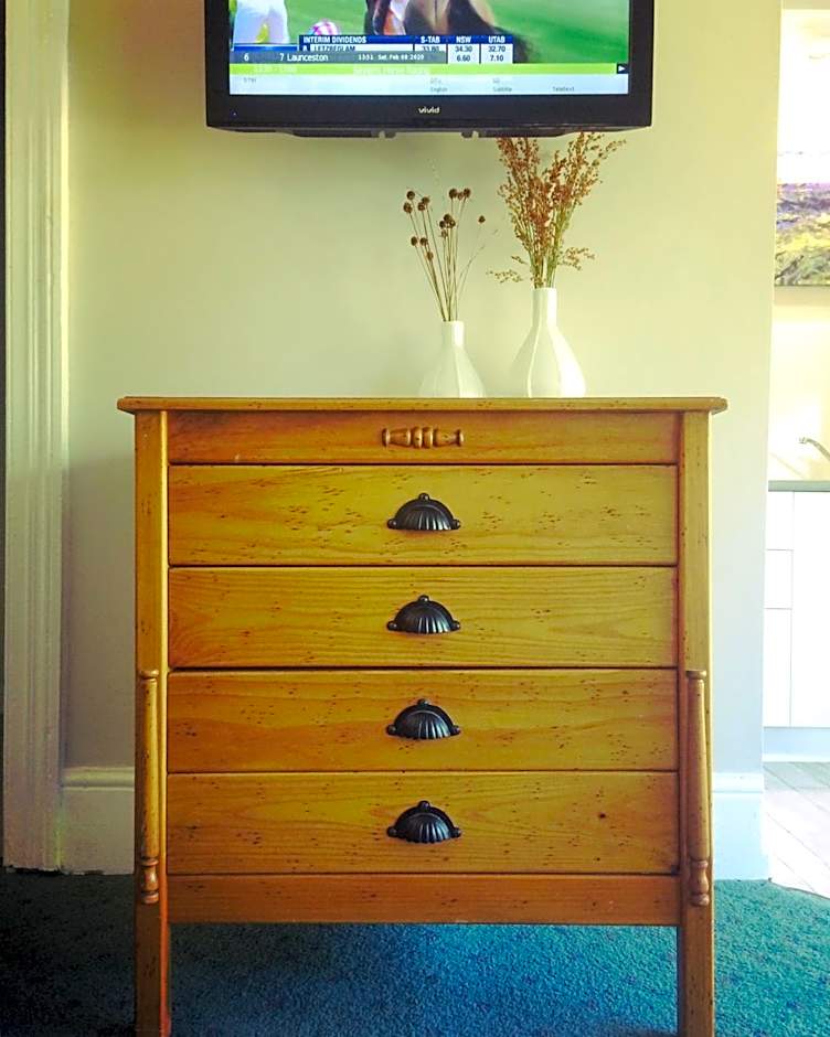 Strahan Wilderness Lodge