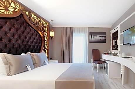 Standard Single Room with Jacuzzi