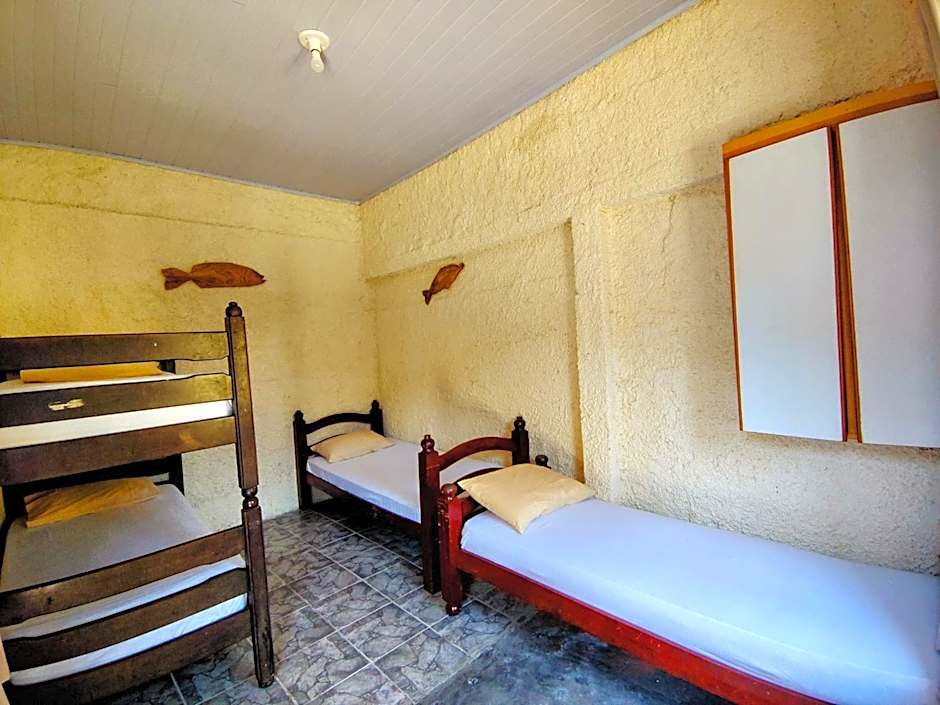 Hostel Canto da Praia São Sebastião - próximo ao enrocamento Caraguatatuba