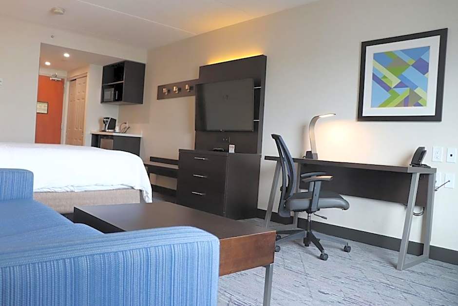 Holiday Inn Express Brampton By IHG