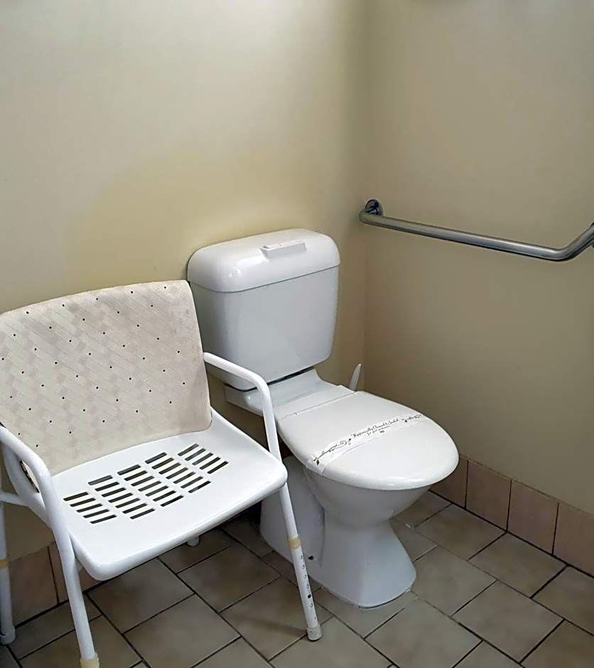 The Finley Palm Motor Inn