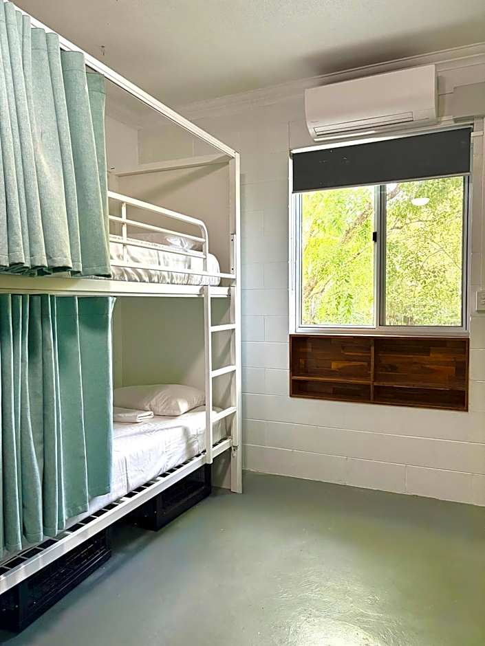 Port Douglas Backpackers