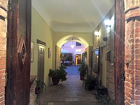 Hotel Fioriti
