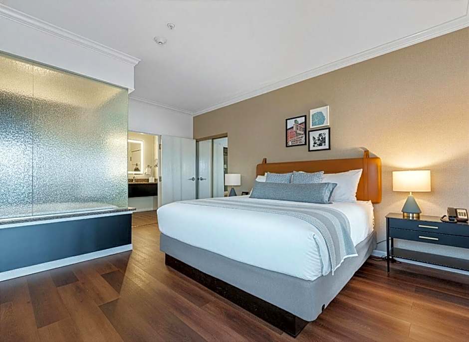 Cherry Tree Inn & Suites