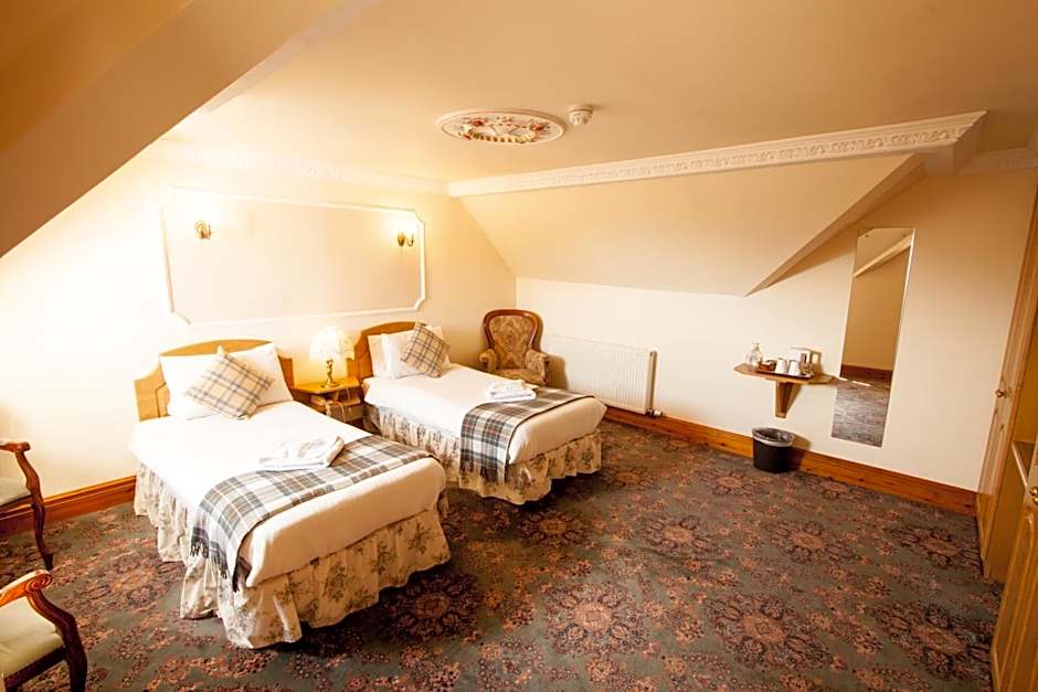 Duke Of Gordon Hotel