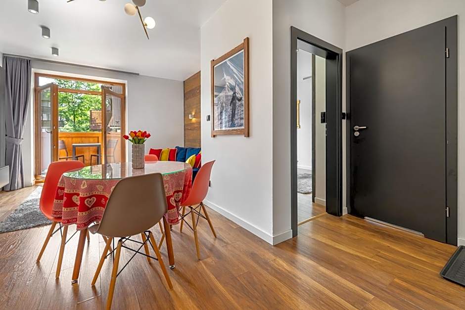 WILLA JAROSTA & SPA, reception, free parking, early check-in