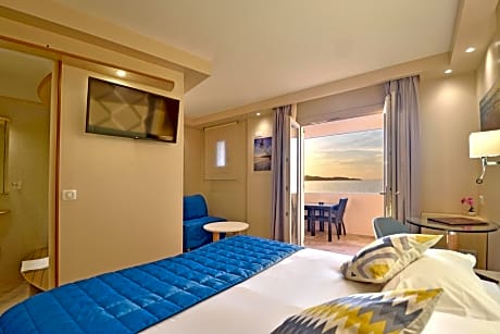 Double Room with Sea View - First Floor
