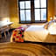 Travelers Hotel