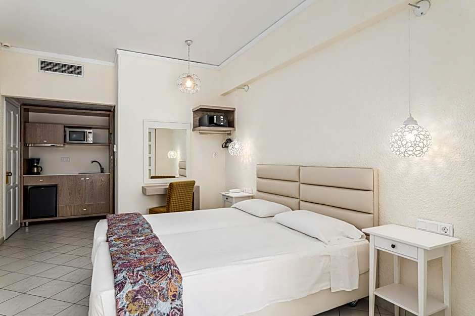 Hydrele Beach Hotel & Village