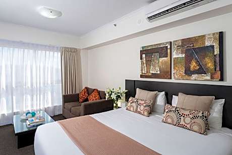 Studio - No Housekeeping