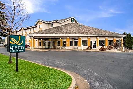 Quality Inn & Suites Menomonie
